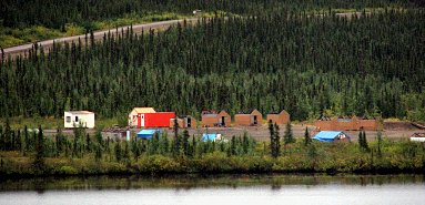 Midway am Dempster Highway